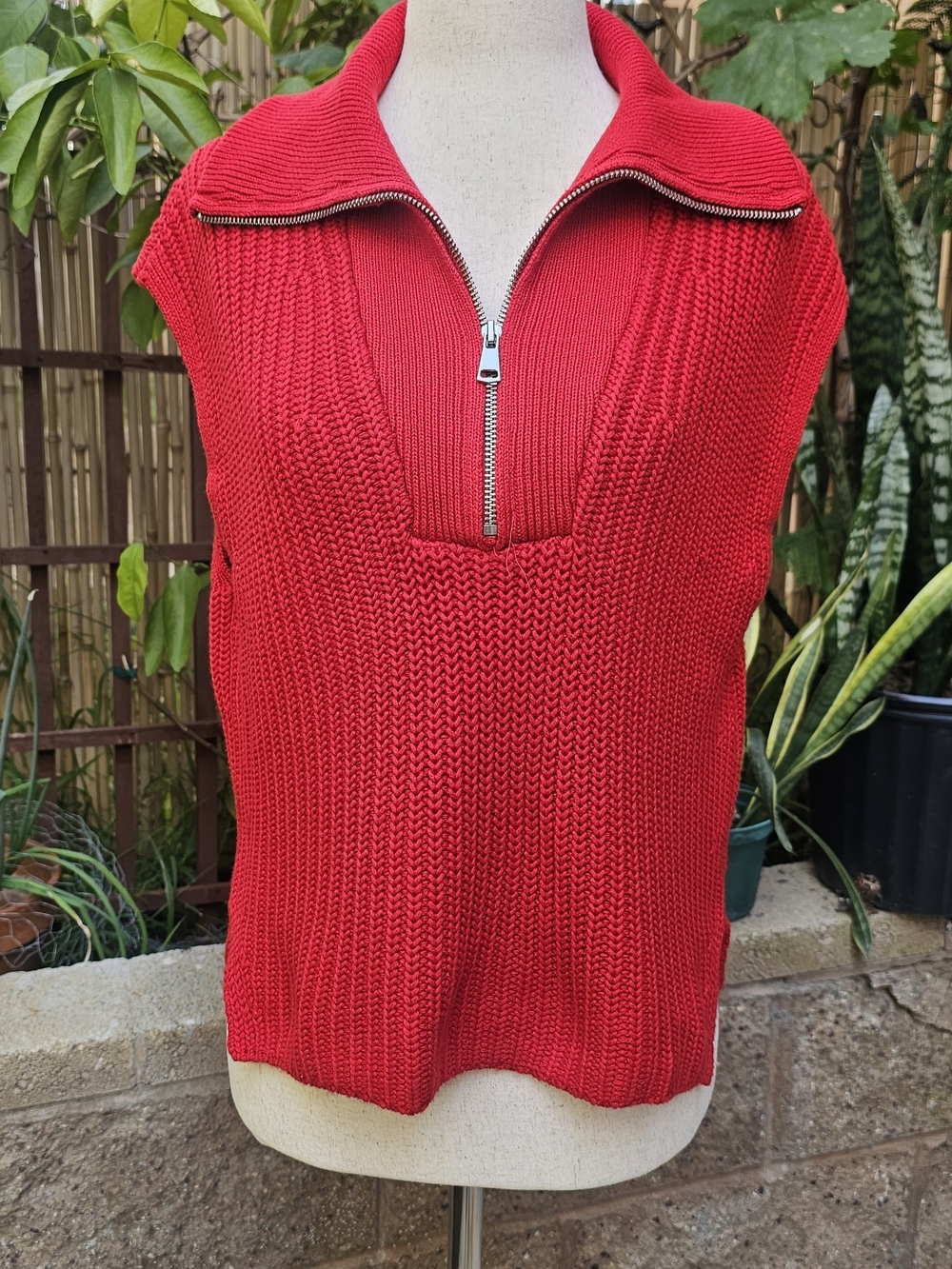 Abercrombie & Fitch Red Zip Knit V-Neck Vest